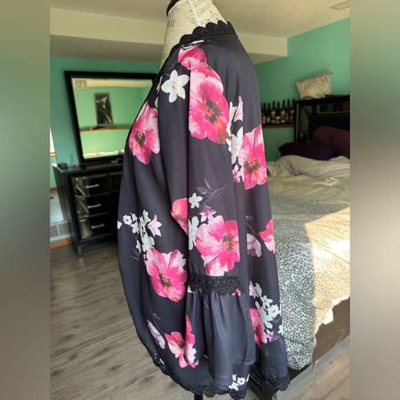 Womens Kimono Cardigan Floral Print Chiffon Beach Cover Ups
Lace Trim Top - Picture 4 of 10